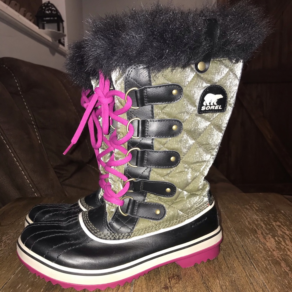 Sorel women’s boots 7.5 very unique